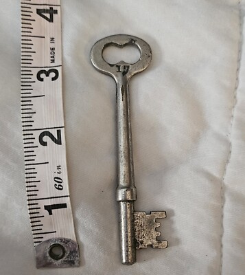 VINTAGE SKELETON KEY Silver In Color
