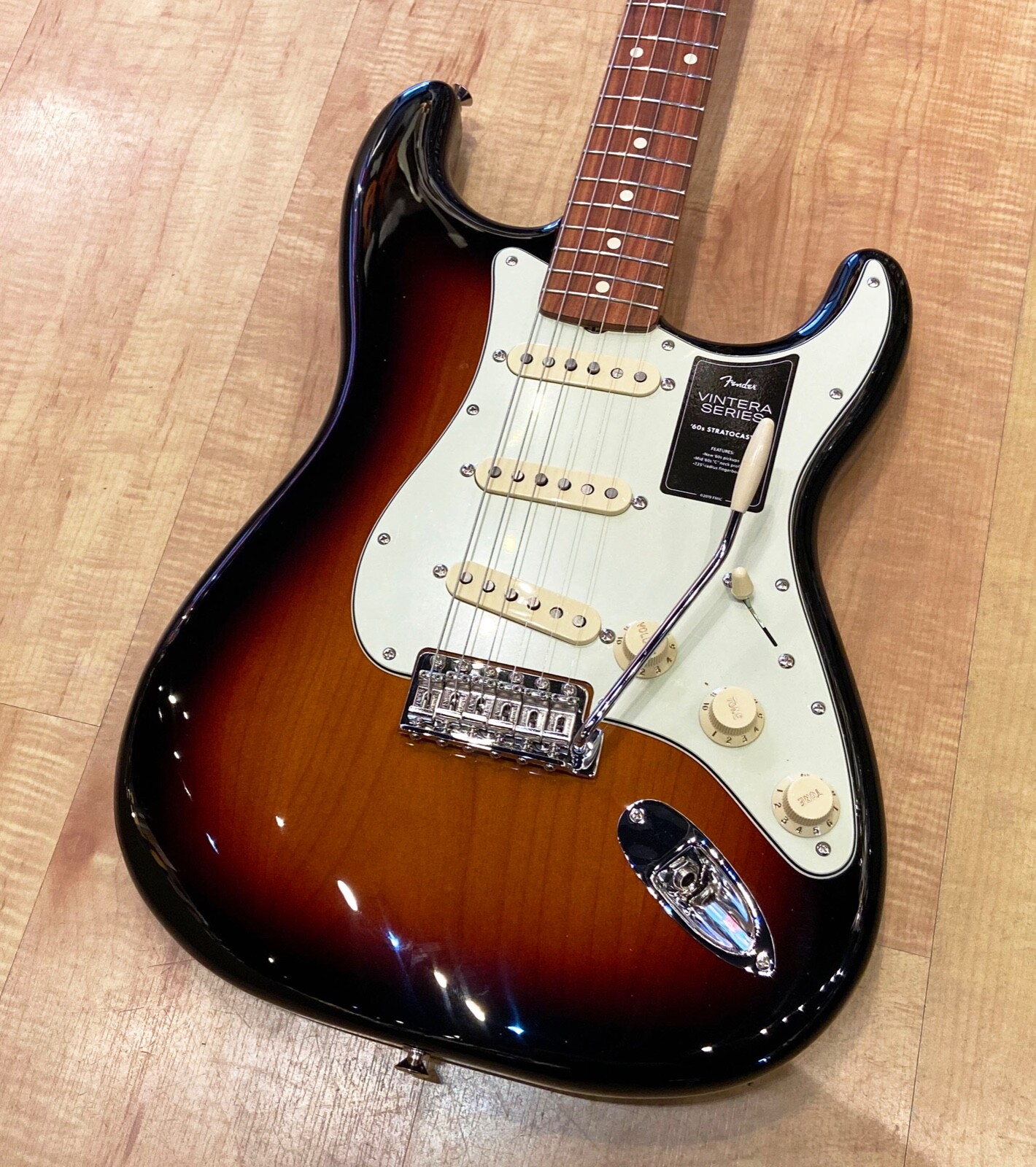 Fender Vintera ‘60s Stratocaster Electric Guitar (3-Color Sunburst) Fender Vintera ‘60s Stratocaster Electric Guitar (3-Color Sunburst)