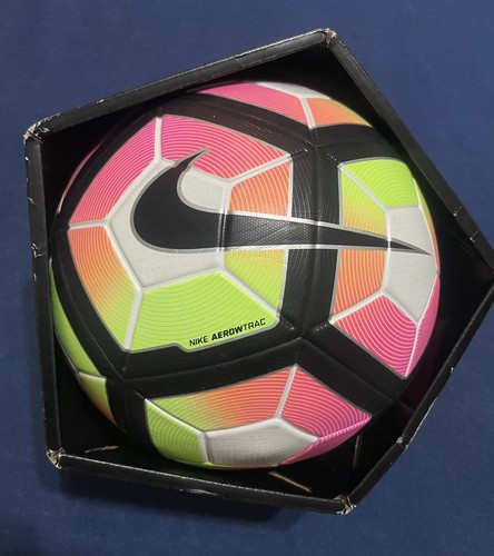 Nike ordem4 5号球　FIFA Quality Pro 公式球 s-l1200.jpg