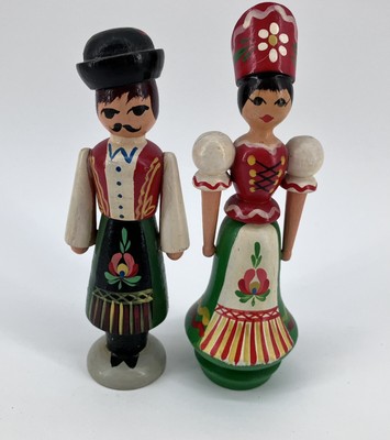 Hungarian Man Women Figurine Wooden Hand Painted 5 Inch Vtg Estate Sale Find !