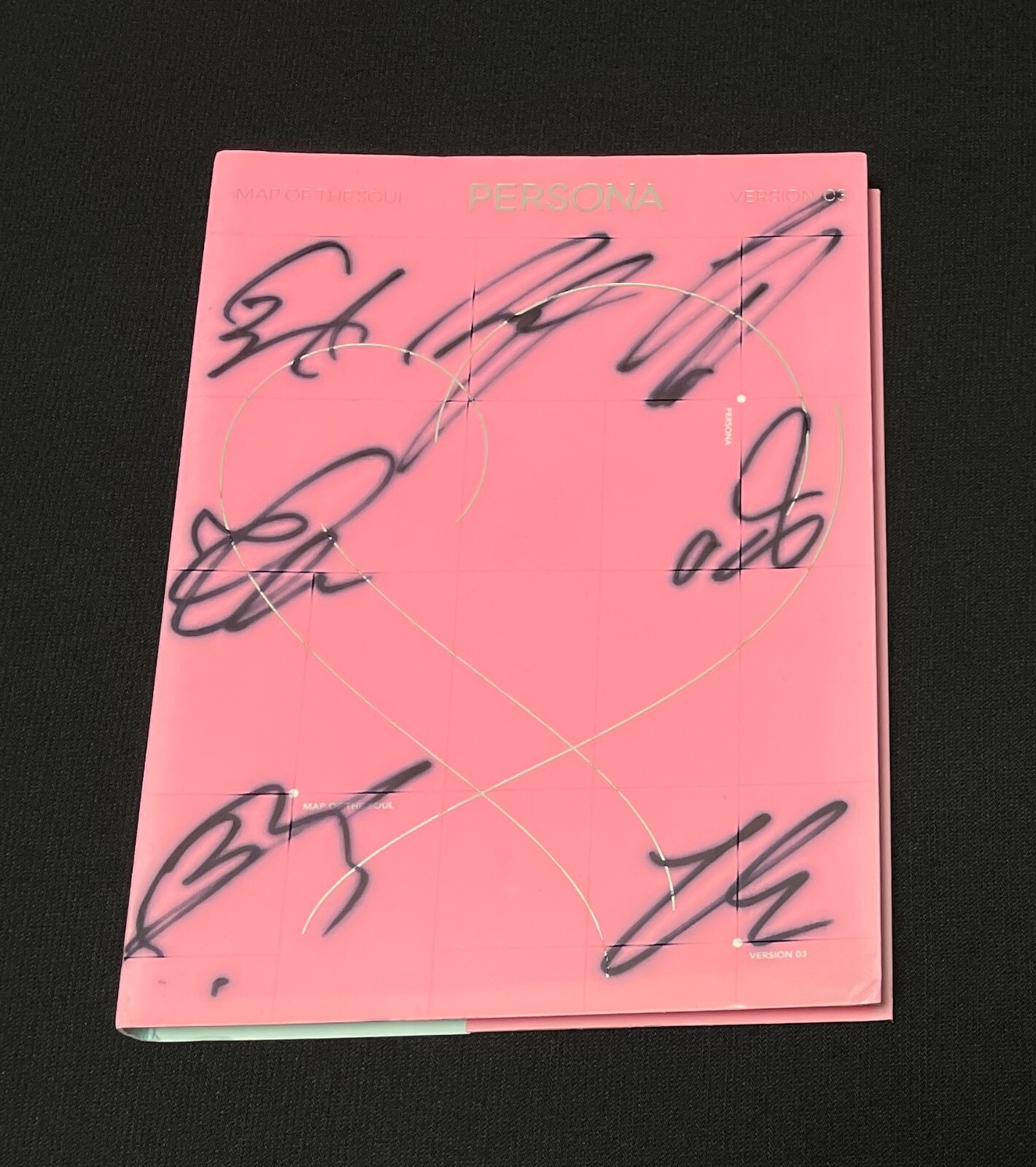 BTS 直筆サイン アルバム MAP OF THE SOUL : PERSONA BTS直筆サイン】MAP OF THE SOUL: PERSONA BTS autographed