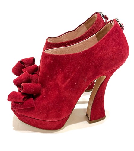 シューズ・サンダルその他 MIU MIU Women Shoes 5Z425EA030069 Red Miu Miu Red clogs in patent leather with logo | TheDoubleF