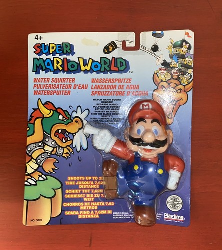 1993 Mario Bros Water Gun/Squirt Gun Nintendo Super Mario World