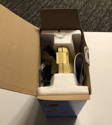 Nostalgia ANML400 Circus Animal Waffle Maker, Yellow, NEW in Box