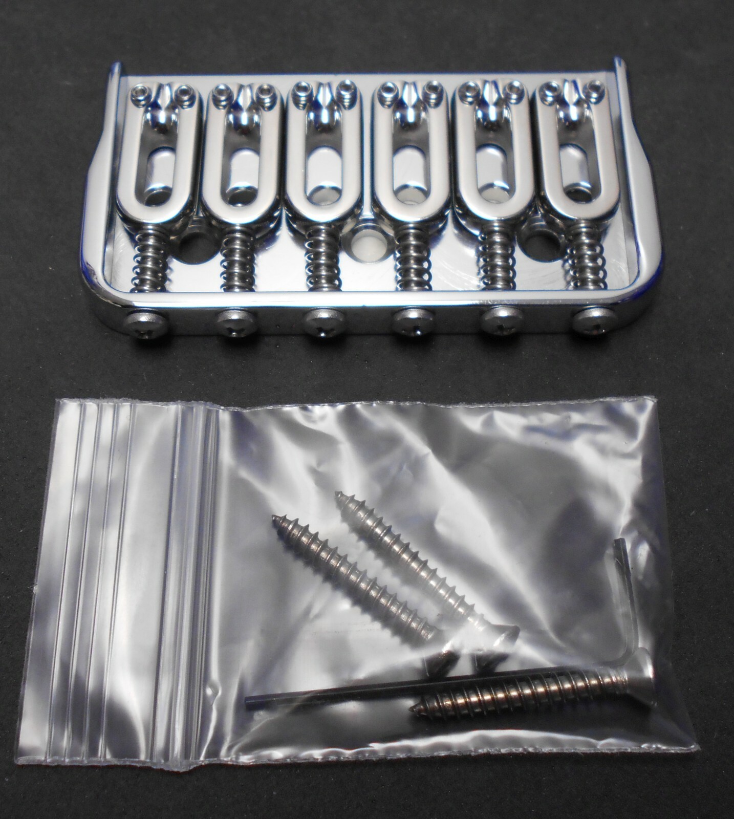 ギター Hipshot Fixed Bridge Chrome Hipshot 6 String Fixed Guitar Bridge Chrome .125 floor
