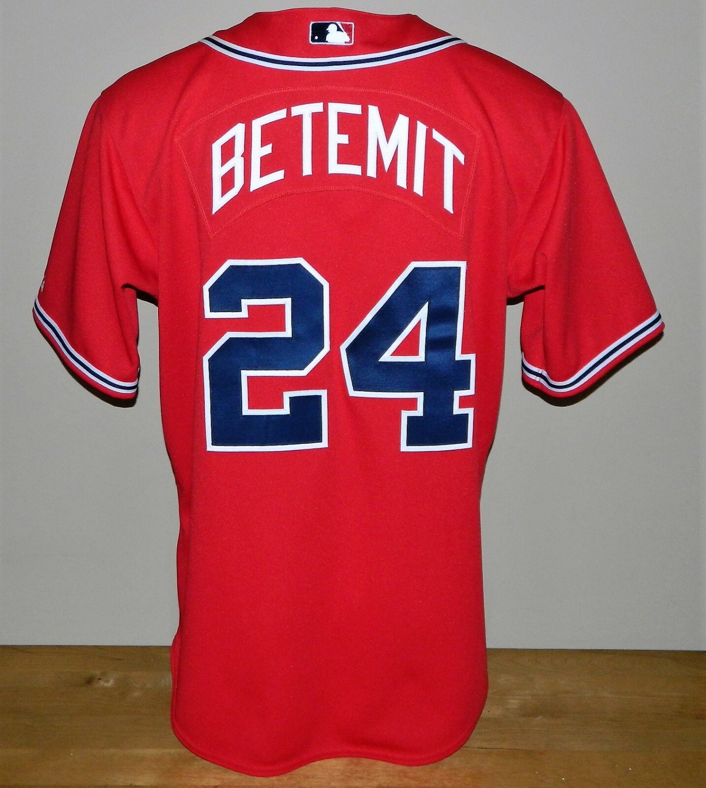 2005 Wilson Betemit Game Worn Atlanta Braves ALT Jersey #24 - Majestic Size 48