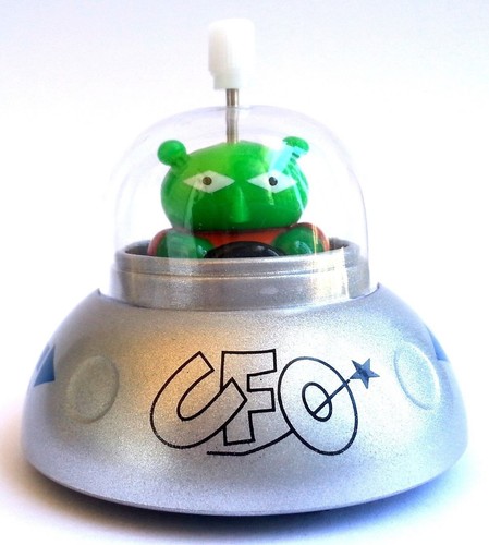 Never Fall Wind-Up UFO - Colors Vary
