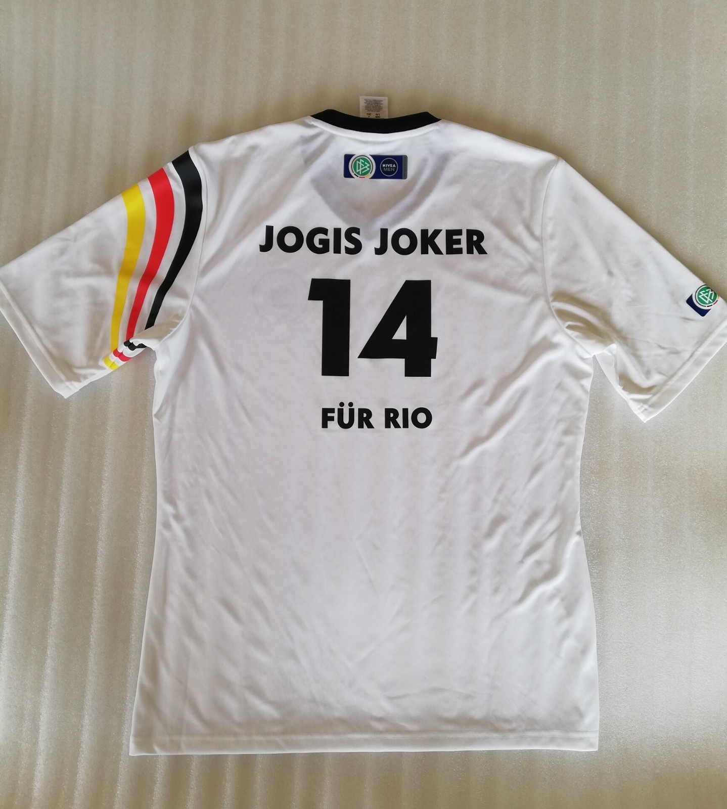 Jogis Joker 14 tshirt Deutscher Fussball-bund sz L | eBay Jogis Joker 14 tshirt Deutscher Fussball-bund sz L | eBay
