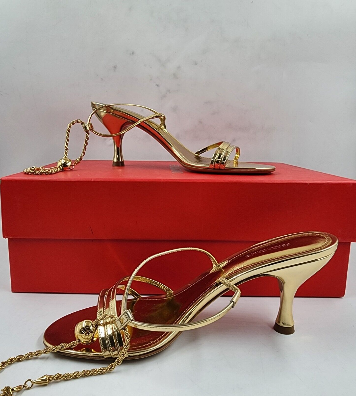 Ferragamo Denise Ankle Chain High Heel Sandals Women's 6.5 Gold Clasp Closure - Picture 5 of 19