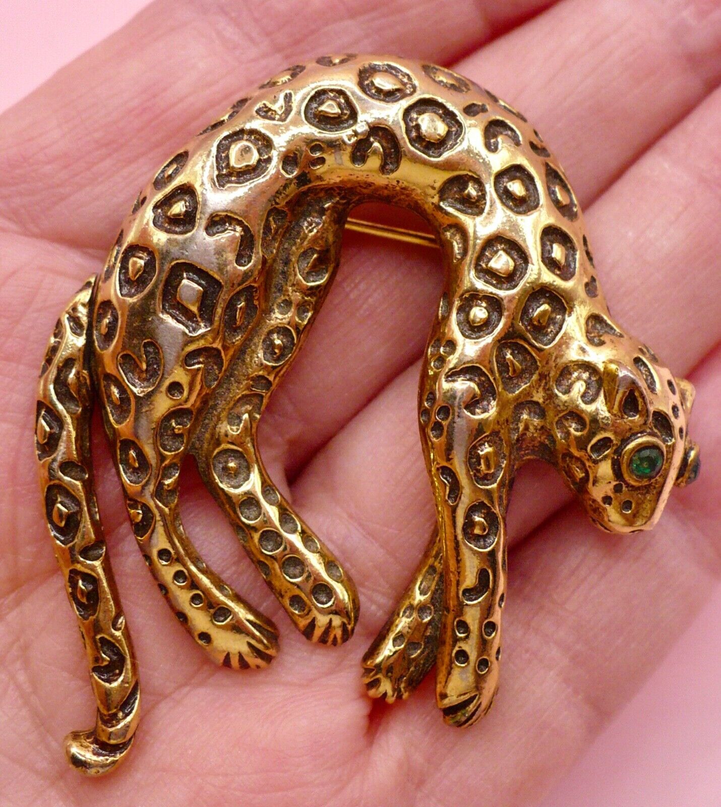 Vintage Gold Tone w Green Crystal Leopard Cheetah Brooch Pin Vintage Gold Tone w Green Crystal Leopard Cheetah Brooch Pin