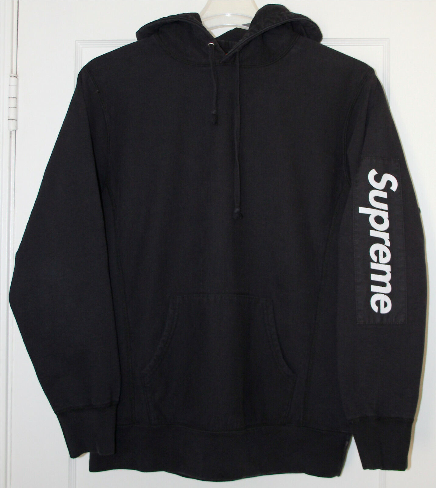Vintage Supreme logo pullover hoodie Black Size Large Made Vintage Supreme logo pullover hoodie Black Size Large Made