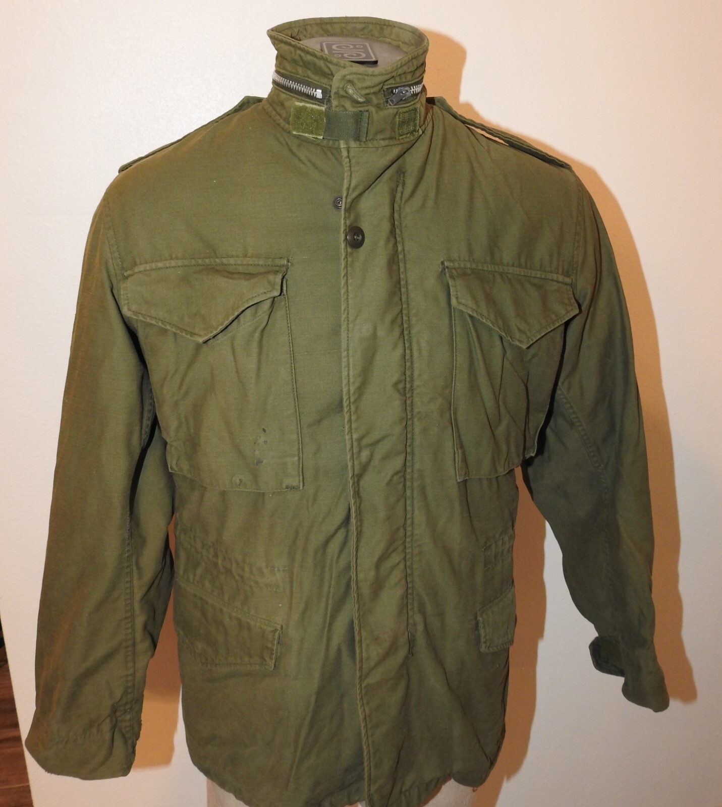 US Army M65 Hooded Field Jacket Regular X-Small Vietnam Era US Army M65 Hooded Field Jacket Regular X-Small Vietnam Era