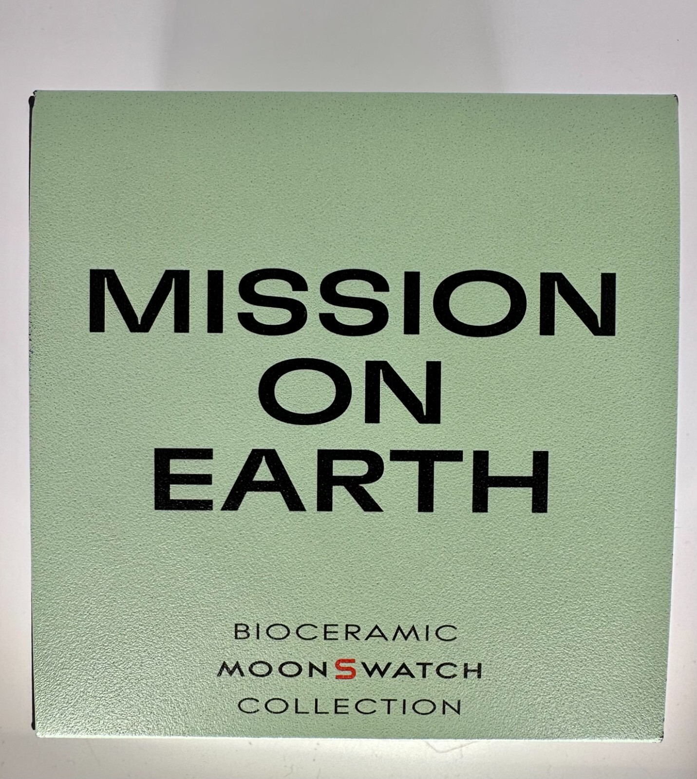 Pre-owned Swatch Omega X  Mission To Earth Watch So33g100 In Box With Tags
