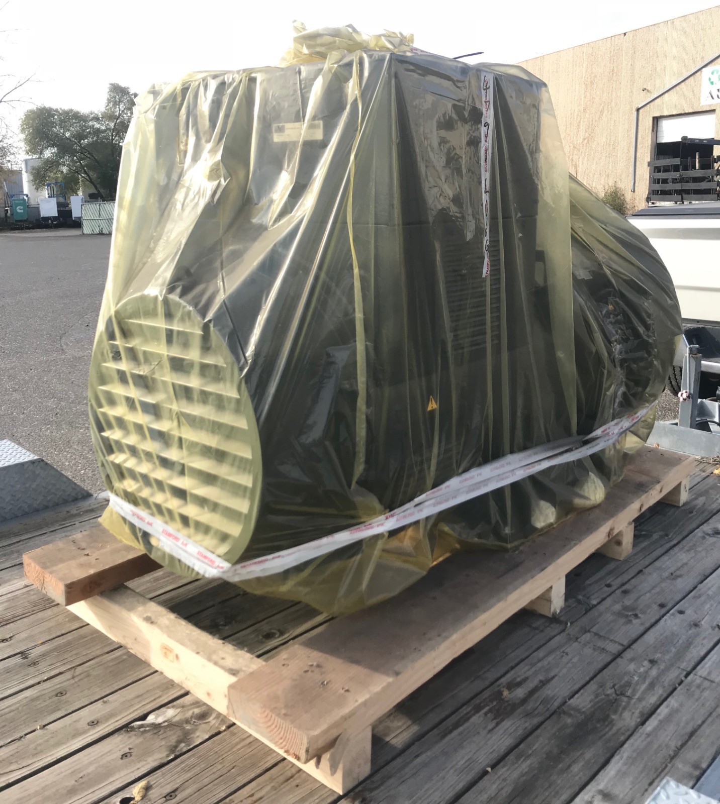 New 1250kW Stamford Alternator 480V | S/N: X15l391714