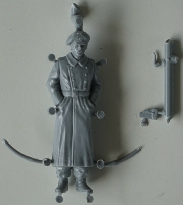 Zvezda 3537 1/35 Panzerjäger I figure only