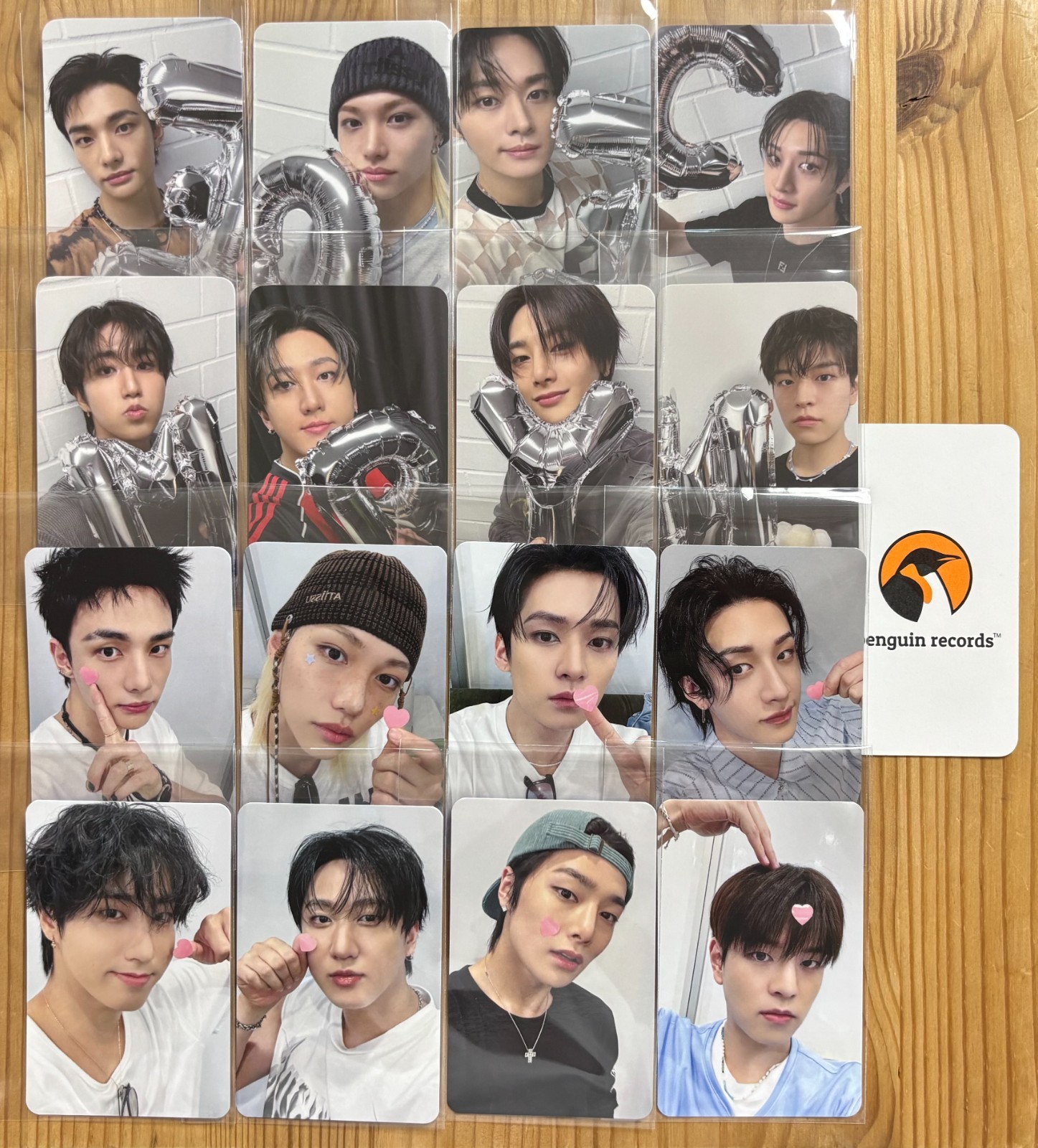 Carte à Collectionner Stray Kids "KARMA" - Carte Photo Porte-Bonheur Aléatoire - Pour Fans Et Collectionneurs - 13