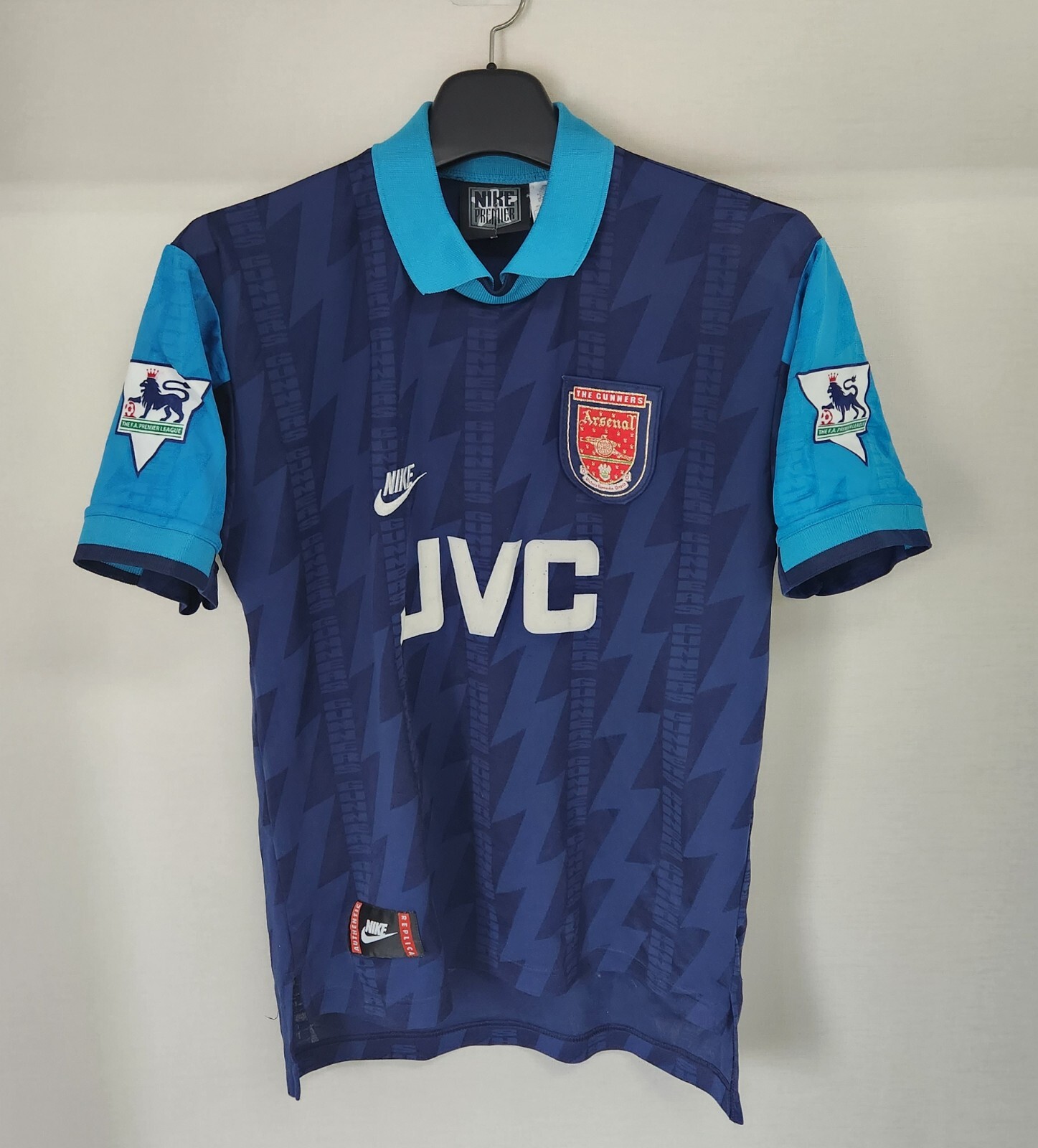 arsenal 1994 away kit