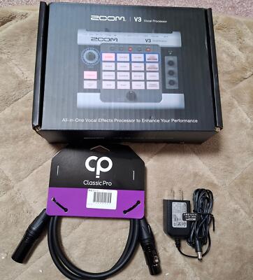 Zoom V3 Vocal Processor Vocal Effects Pedal 884354023386| eBay