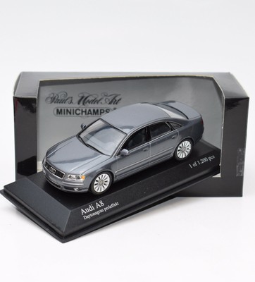 Audi A8 Limousine Bj.2002 in grau metallic 1:43 K090