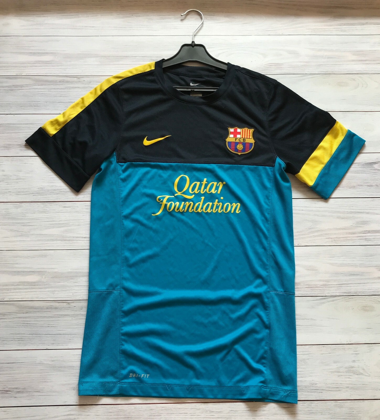 FC Barcelona Football Soccer Training Shirt Jersey Nike Size