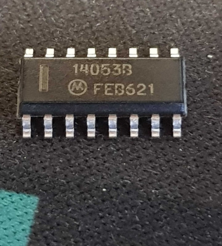 Mc14053b || Motorola  || New & Smd  So16  Original || 10 Pcs