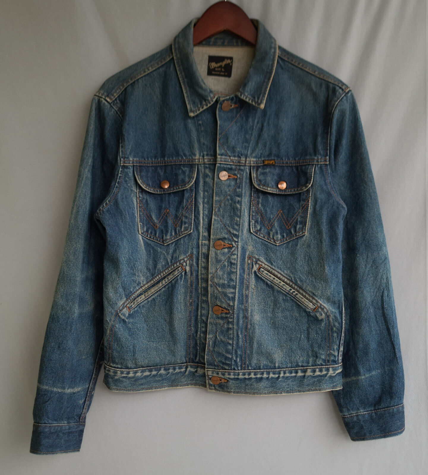Vintage Wrangler Denim Jacket 70s Made in Japan Size L Blue Vintage Wrangler Denim Jacket 70s Made in Japan Size L Blue