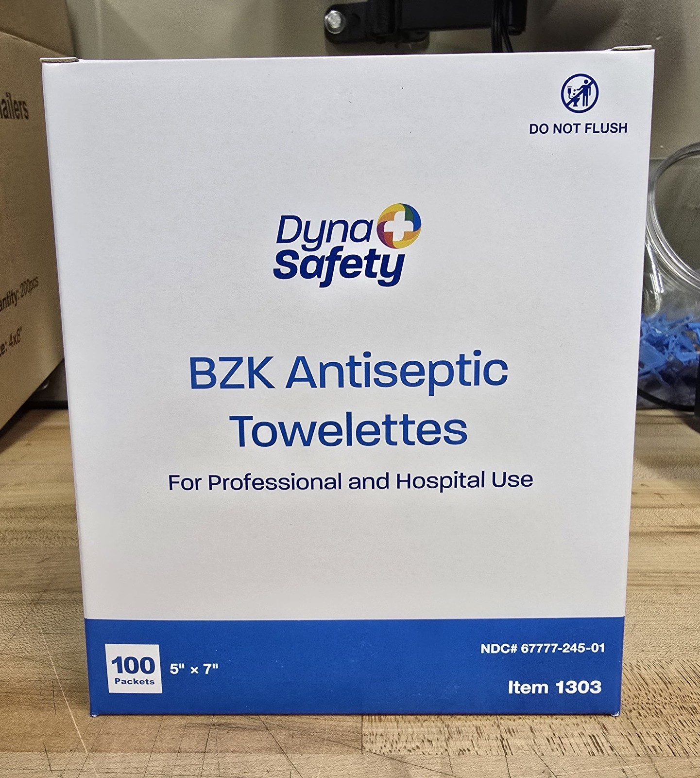 Dynarex BZK Antiseptic Washcloth Wipe Towelettes 5 x 7