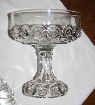 Beautiful antique EAPG SNAIL pattern covered compote 12