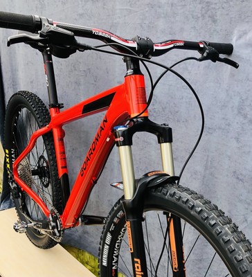 Boardman MHT 8.6 - MEDIUM 29er with Maxxis Tubeless/Madison Flux Upgrades NEW