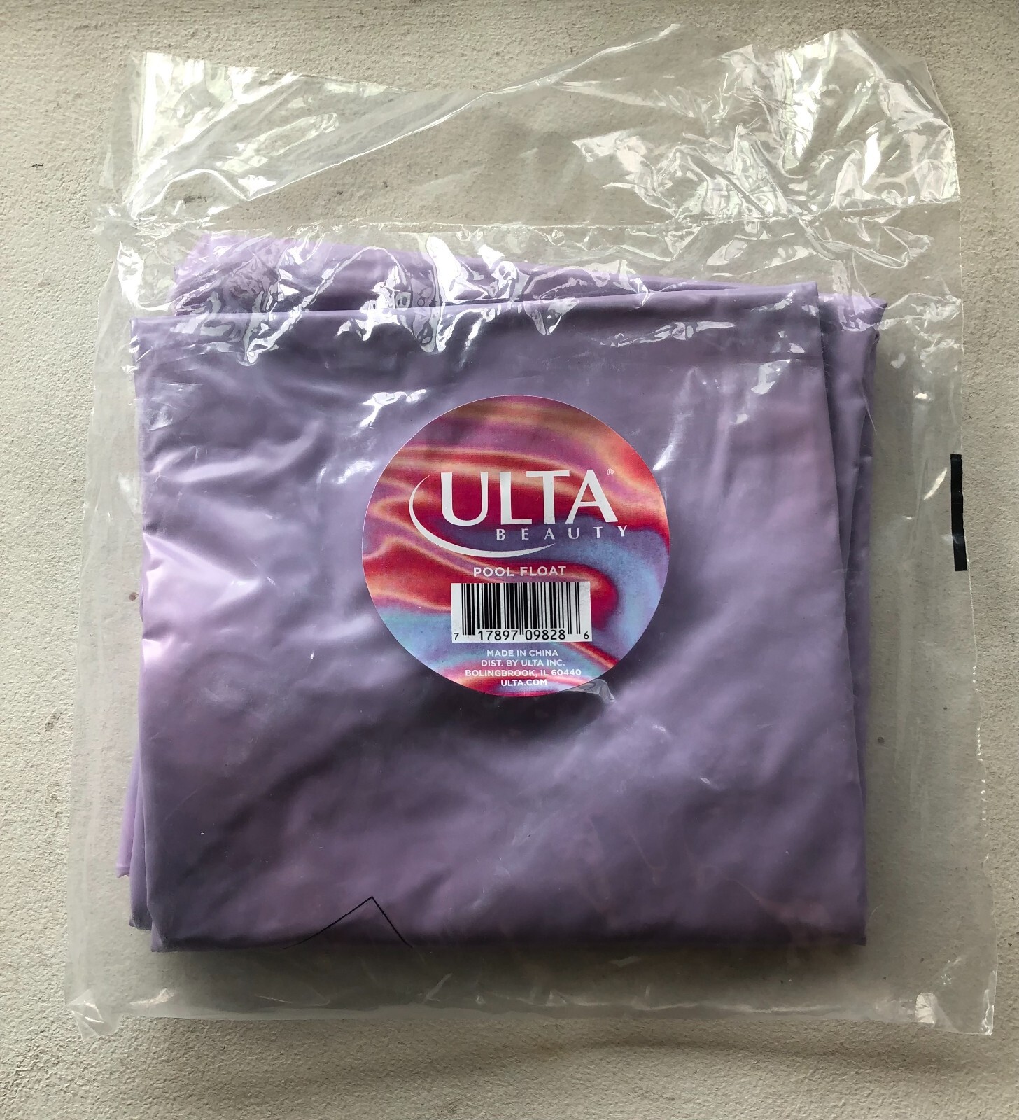 ULTA BEAUTY Inflatable Inner Tube Pool Float purple pinkのeBay公認海外通販|セカイモン ULTA BEAUTY Inflatable Inner Tube Pool Float purple pinkのeBay公認海外通販|セカイモン