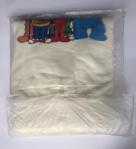 Pre-owned Kaws Uniqlo Sesame Street Hoodie Sweatshirt Asian Adult Size M In White