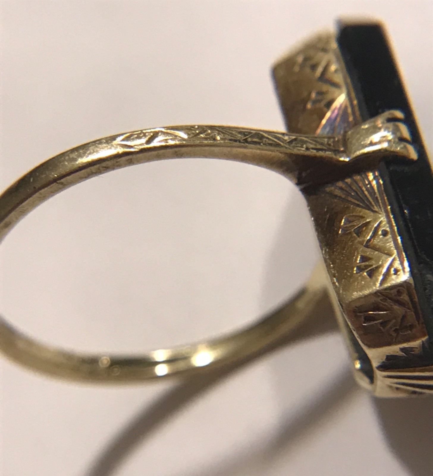 Lovely Victorian Antique 14K Black Onyx Ring Size 7.5