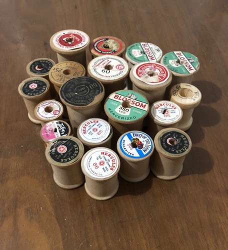 Lot 20 Vintage Wood Thread Spools Various Sizes Various Brands BL6