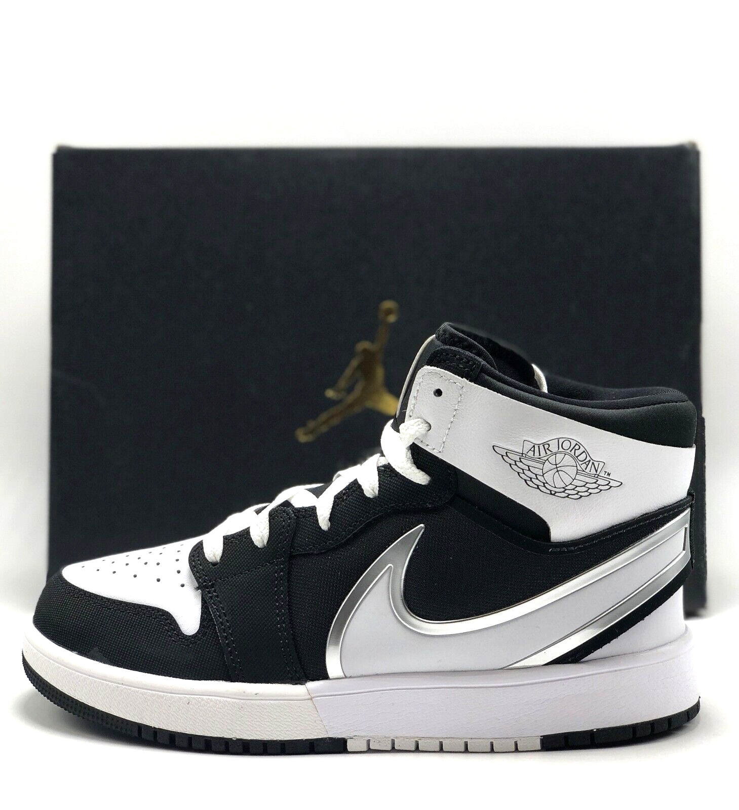 新品未使用 NIKE AIRJORDAN1 HIGH G white/black Jordan 1 Retro OG High Black White for Sale - Authenticity