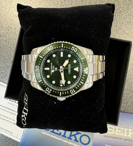 Pre-owned Seiko Men's Prospex Solar Steel Bracelet Divers Watch Green Sne583, 38.5mm Size