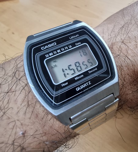 CASIO - みぃこ 5月16日18：00まで Vintage Casio Lithium S005 MODULE 58 WATCH Rare Collectible