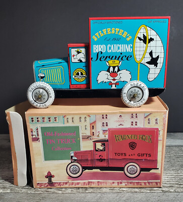 Looney Tunes Vintage 92' Old Fashioned Tin Truck Sylvester's Bird Catching NEW