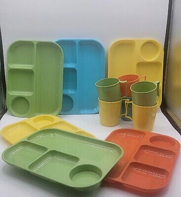 Vintage Colonial Plastics Co. 6 Divided Trays & 6 Cups Picnic Camping