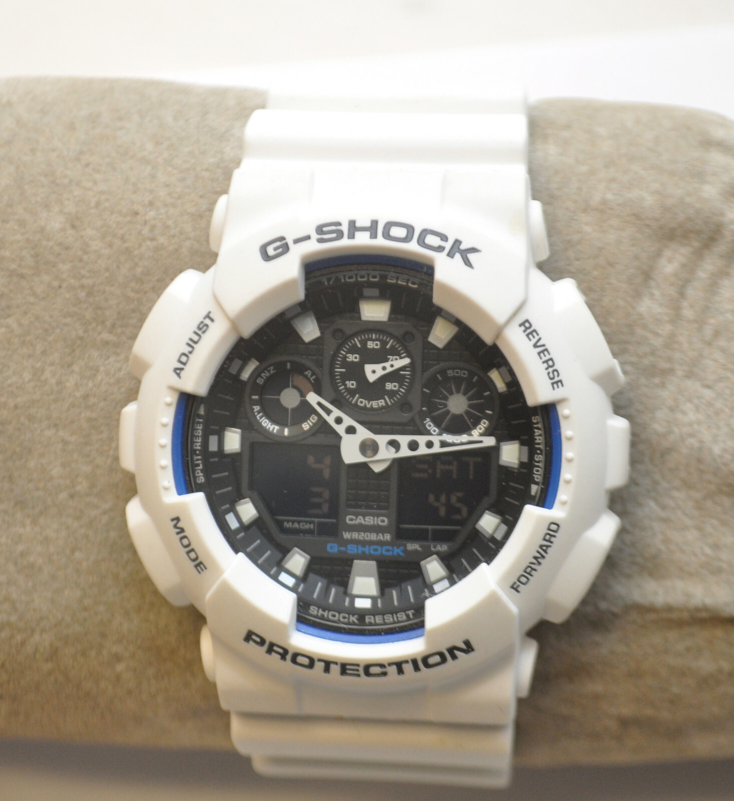 Casio G-Shock 5081 Ga-100B White/Black/Blue MINT CONDITION Casio G-Shock 5081 Ga-100B White/Black/Blue MINT CONDITION