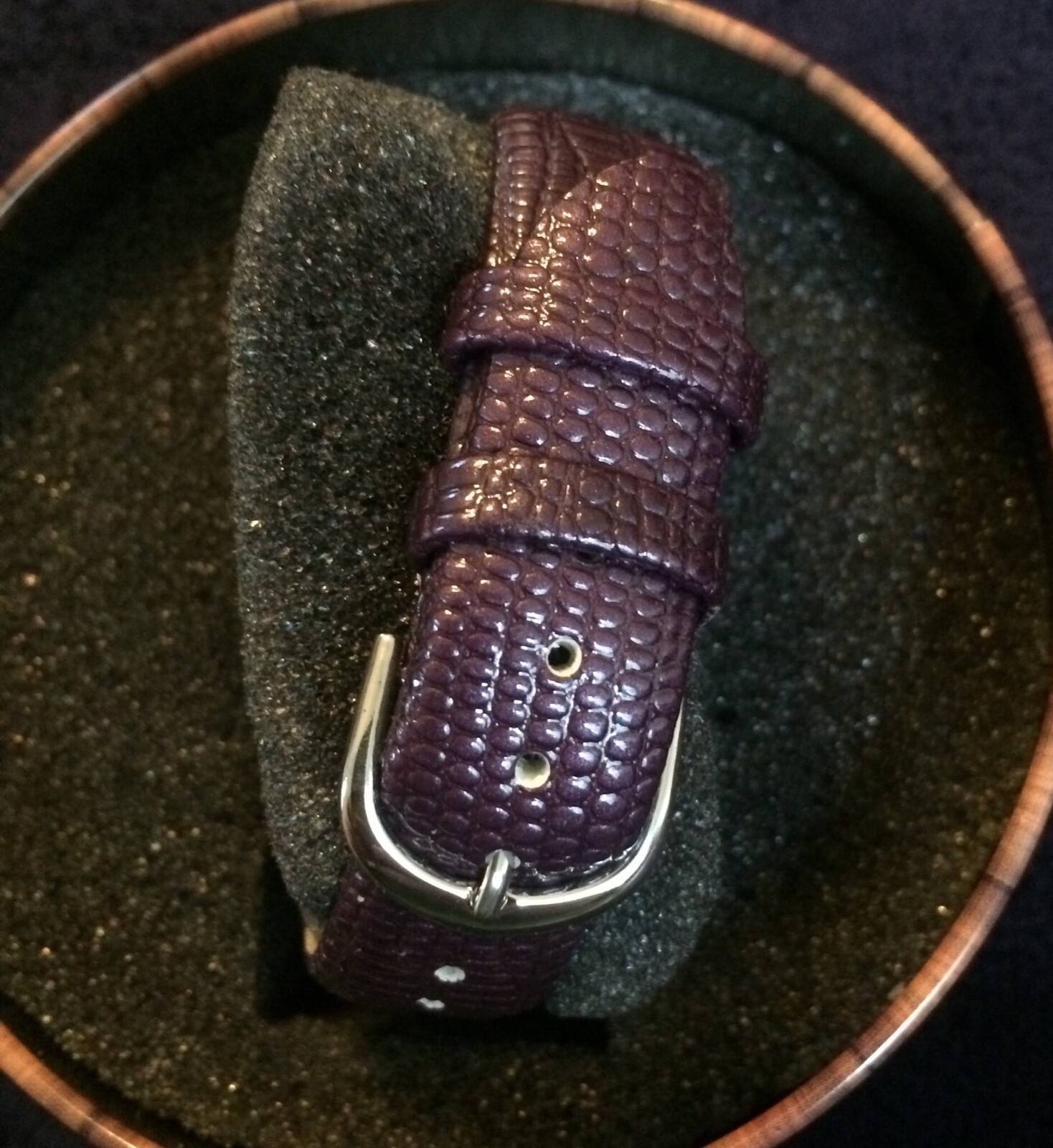 l Love Lucy collectible watch Grapes of Laugh, Avon 2008 NIP