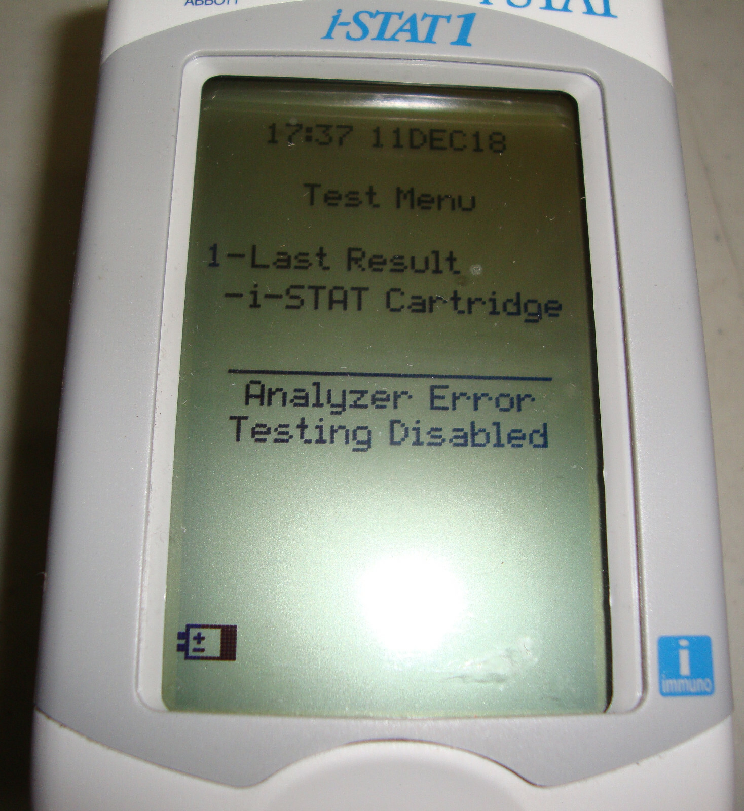 2012 Abbott i-STAT 1 300 300G Handheld Portable Clinical Analyzer