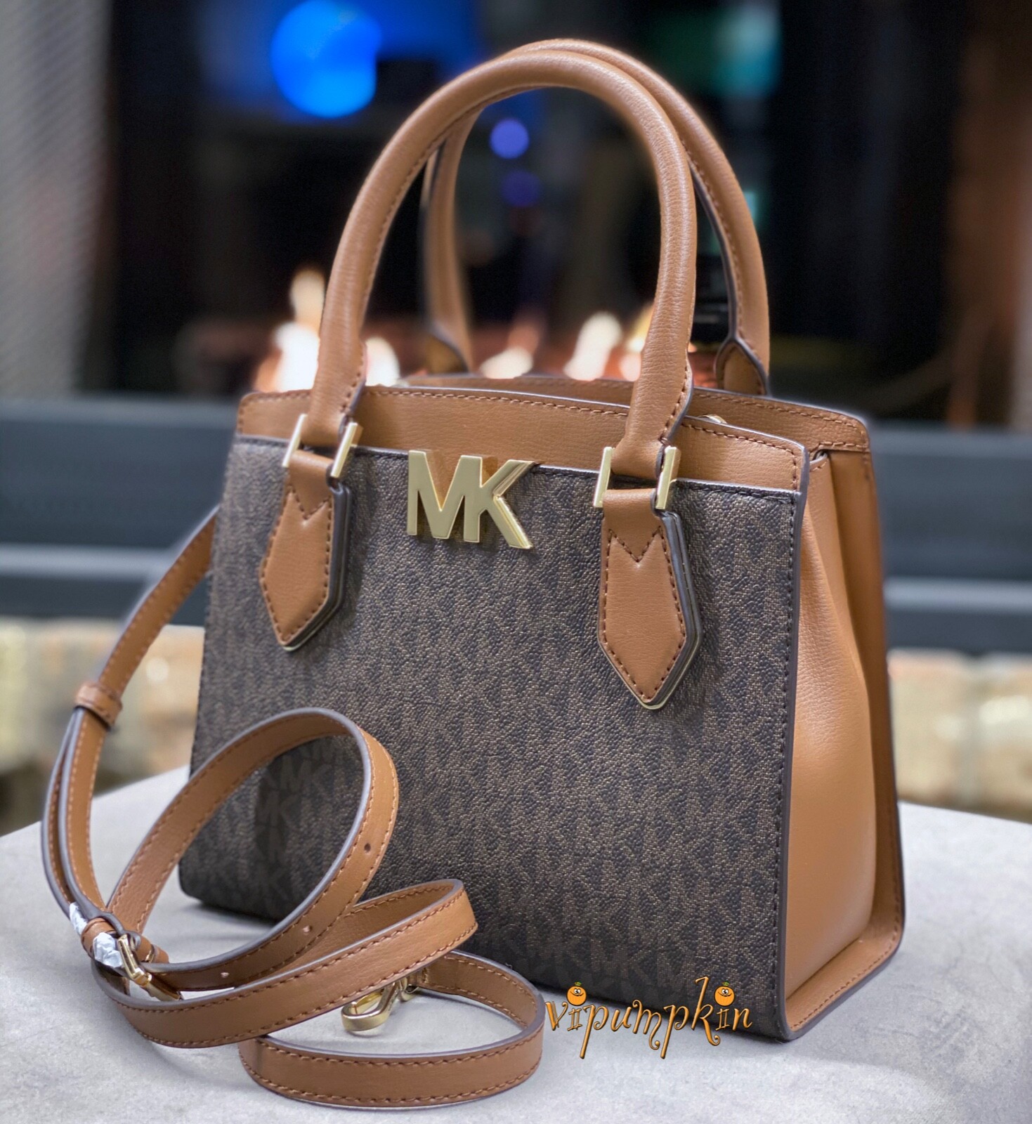 mk adele medium messenger