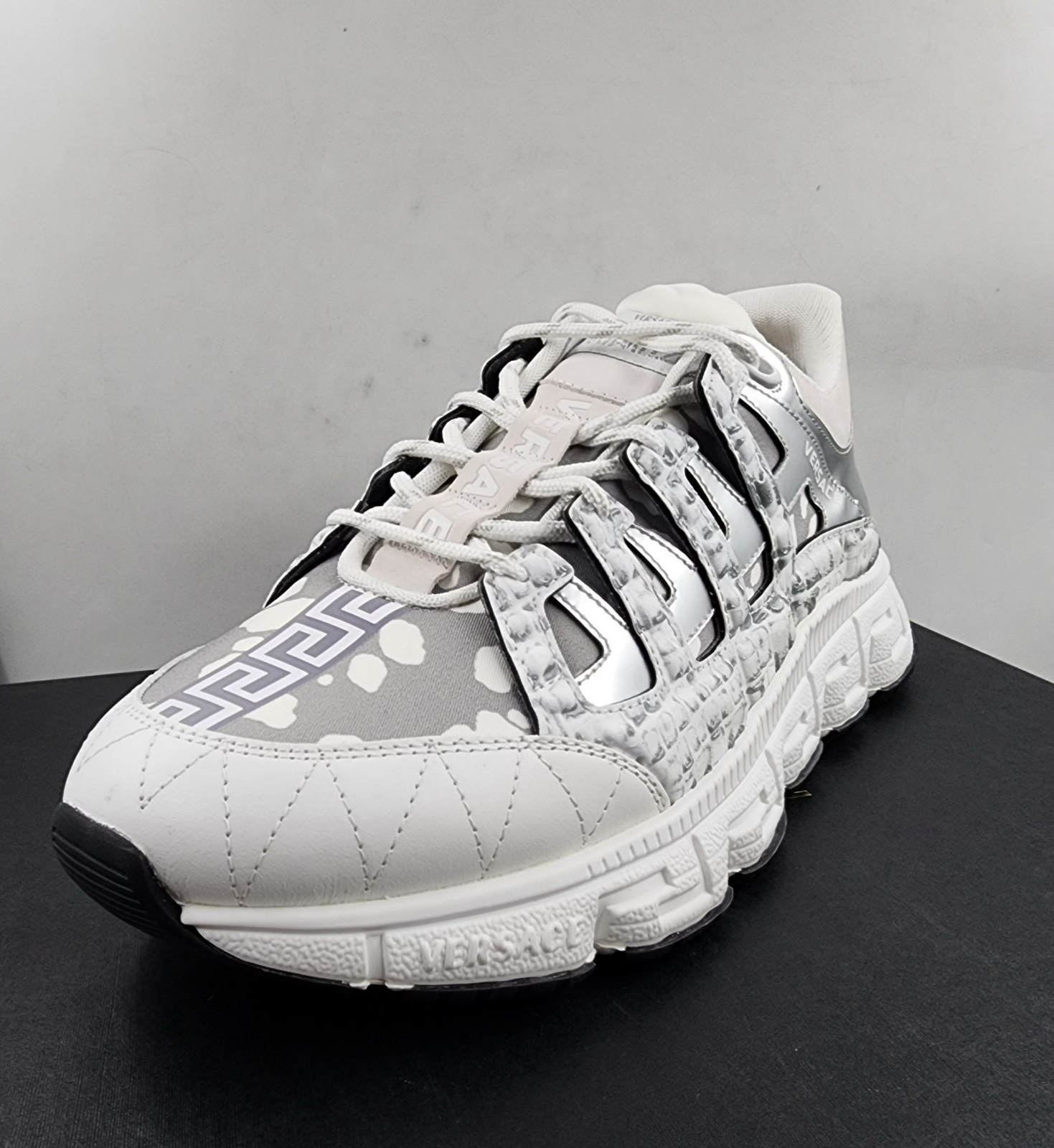 Versace Trigeca Low Top Sneakers Men's 45/12US White/Gray Mix Print Lace Up - Picture 17 of 22