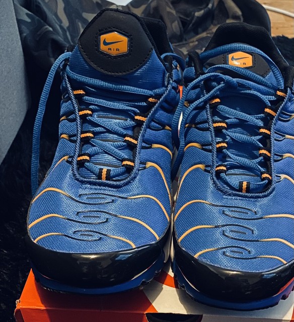 nike tn half blue half orange