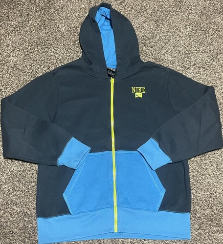 Nike Engineered for world class athletes XL Youth Hooded