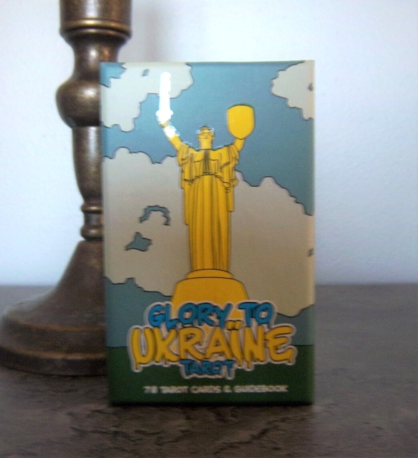 【希少・未使用】Glory to Ukraine Tarot Glory to Ukraine Tarot – Pentagram Publishing