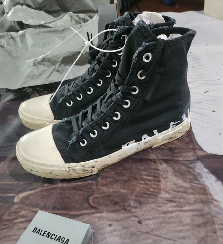 【BALENCIAGA】Paris High Top Graffiti ★関税送料込み Balenciaga Paris High Top Graffiti Sneakers | Saks Fifth Avenue