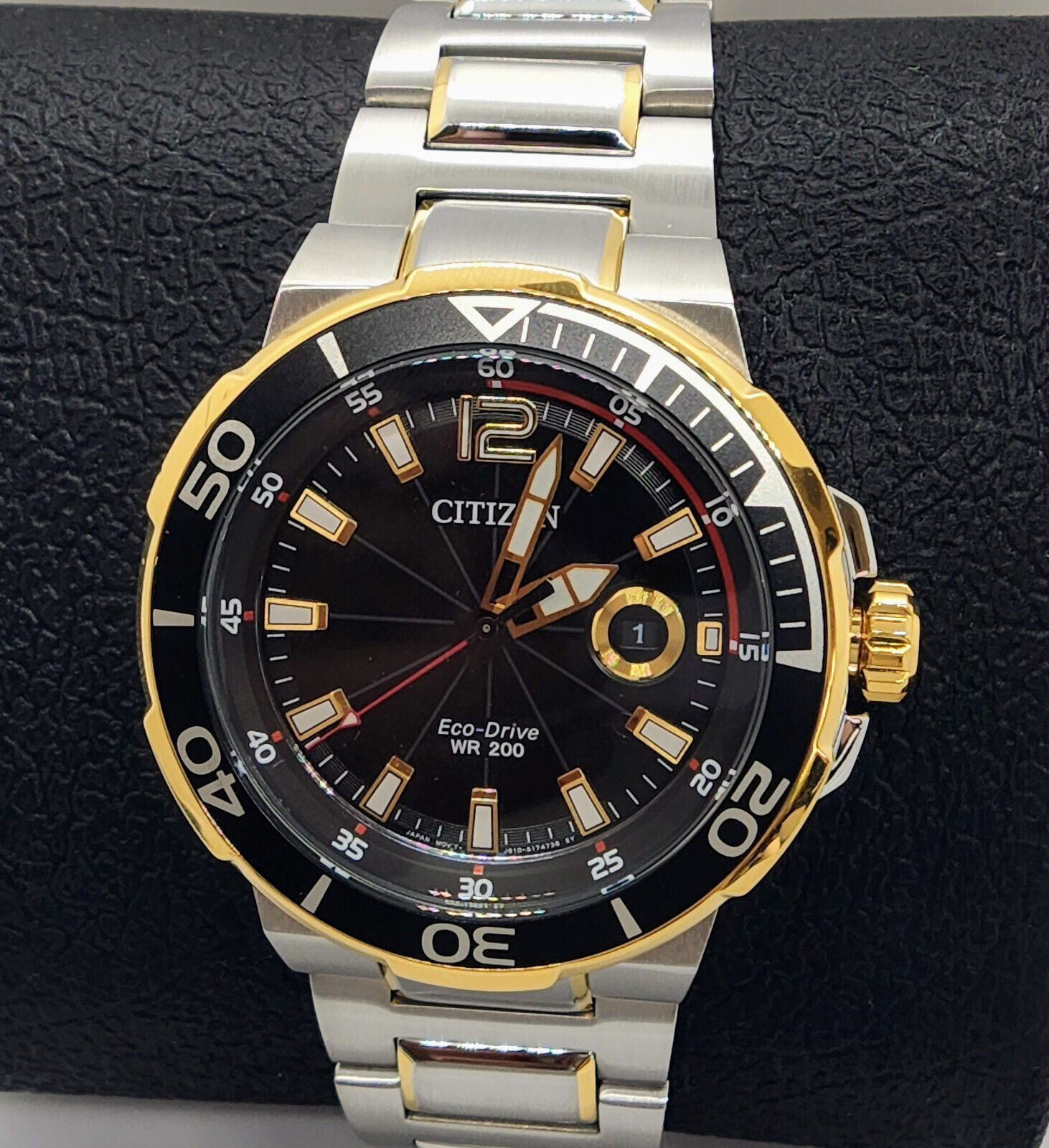 Citizen Eco-Drive Endeavor Stainless Steel Dual Tone Watch Citizen Eco-Drive Endeavor Stainless Steel Dual Tone Watch
