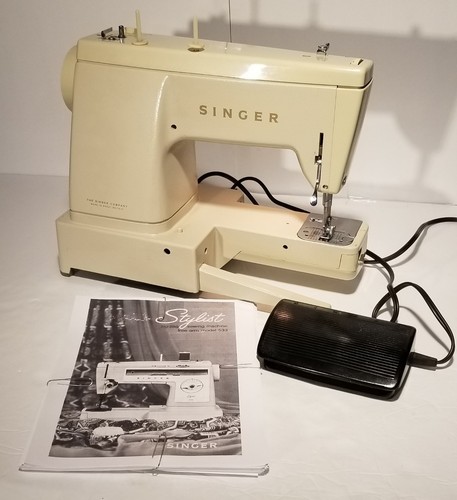 SINGER STYLIST MODEL 533 SEWING MACHINE - tested works perfectly