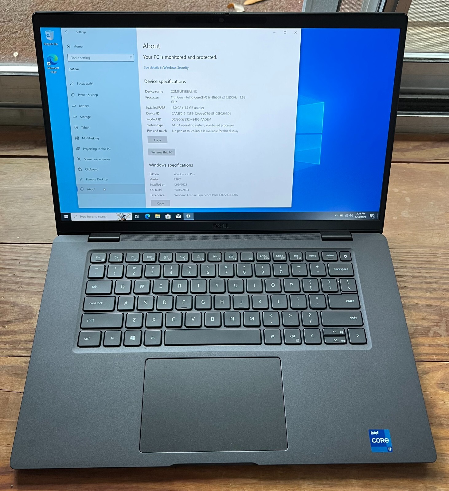 Dell Latitude 7520 15.6" i71165G7, 16GB RAM, 256GB SSD, Win 10 Pro